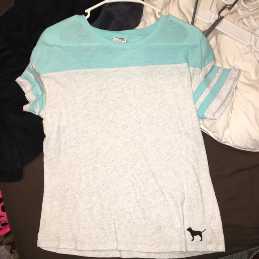 Vs pink shirt